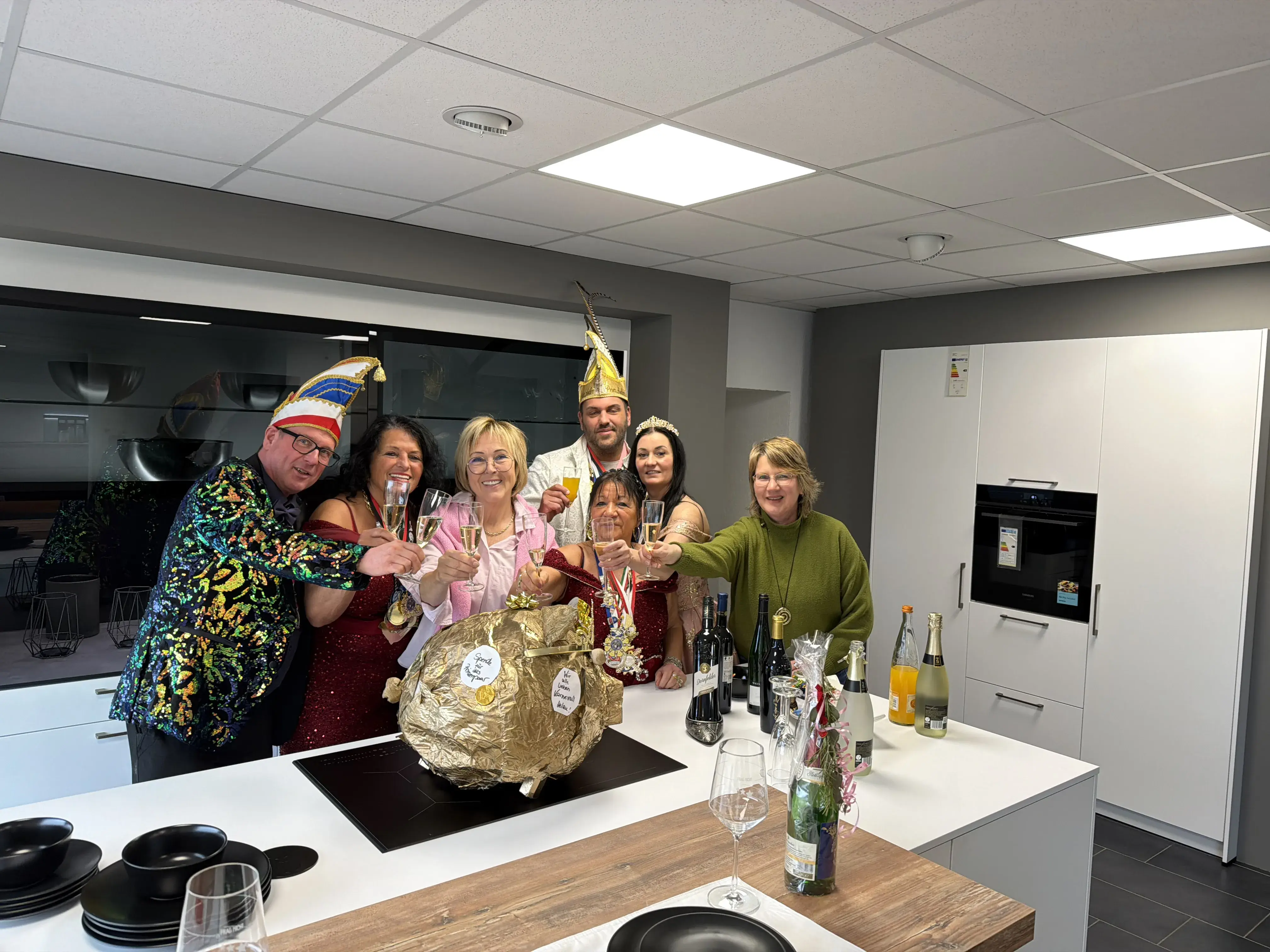 Besuch des Prinzenpaares im Küchenstudio Lapp